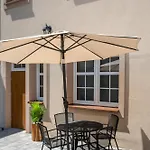 Platinum 5 Z Aneksem Kuchennym I Tarasem Apartman *